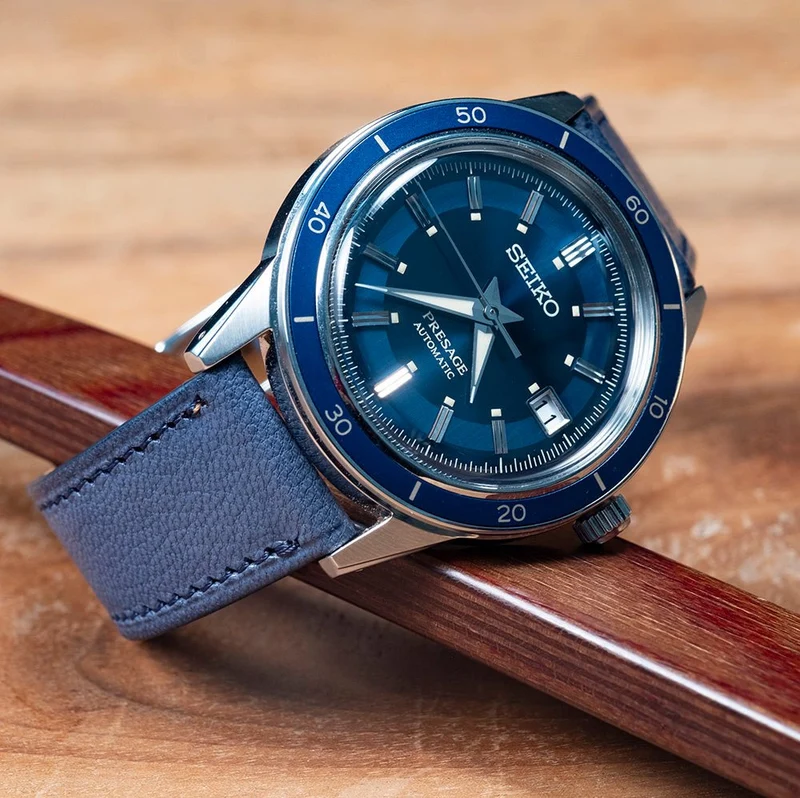 Bracelet cuir de chèvre bleu saphir