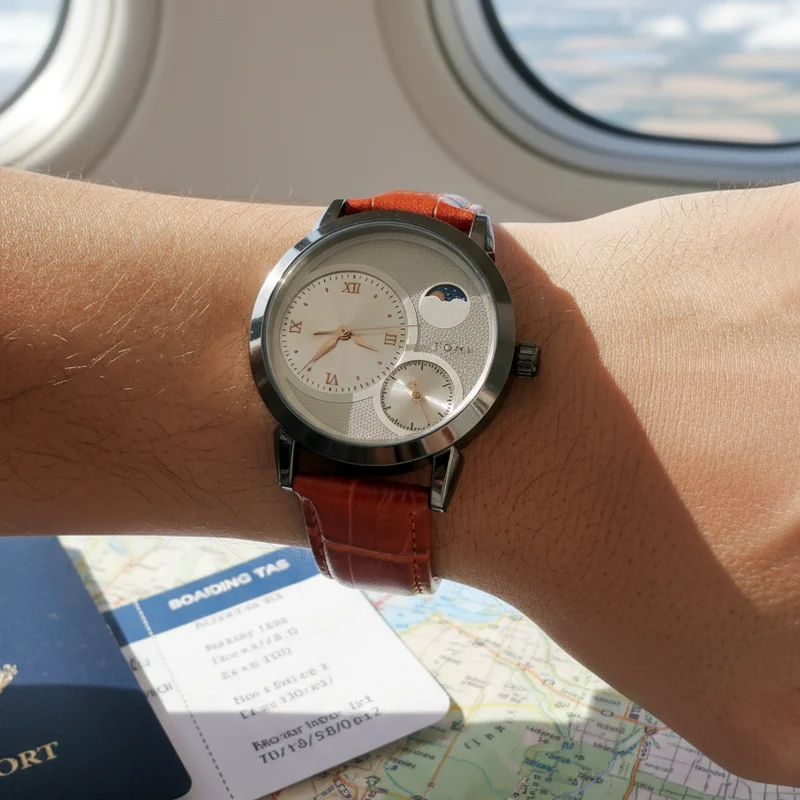 TOMI T-236 Side Second Moon Graph Watch