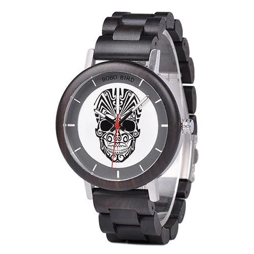 Montre en bois homme tête de mort