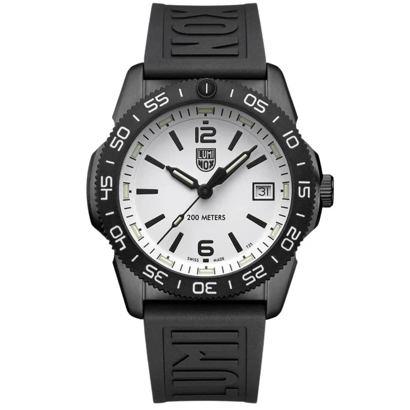 Luminox Pacific Diver 39mm White Dial Rubber Mens Quartz Watch XS.3127M