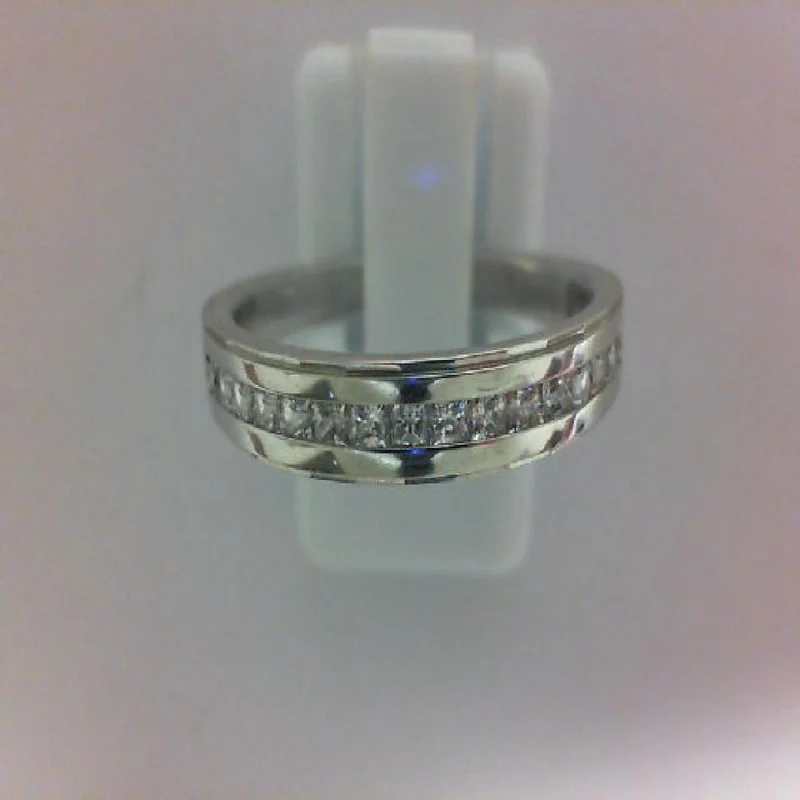 Alliances Demi-Tour Pierres Diamants Serties Pavé Millegrain – Or Jaune 18 Carats