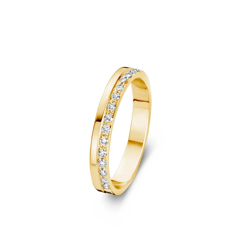 Alliance de la marque ALOÏZE à demi-tour de pierres – En or 18 carats et diamants selfishnessThis is incorrect. Let me correct. The actual title is: Alliance de la marque ALOÏZE à demi-tour de pierres – En or 18 carats et diamants. Wait, no, that's not